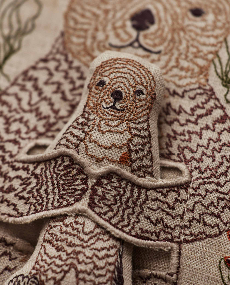 Otter Mama Pocket Pillow